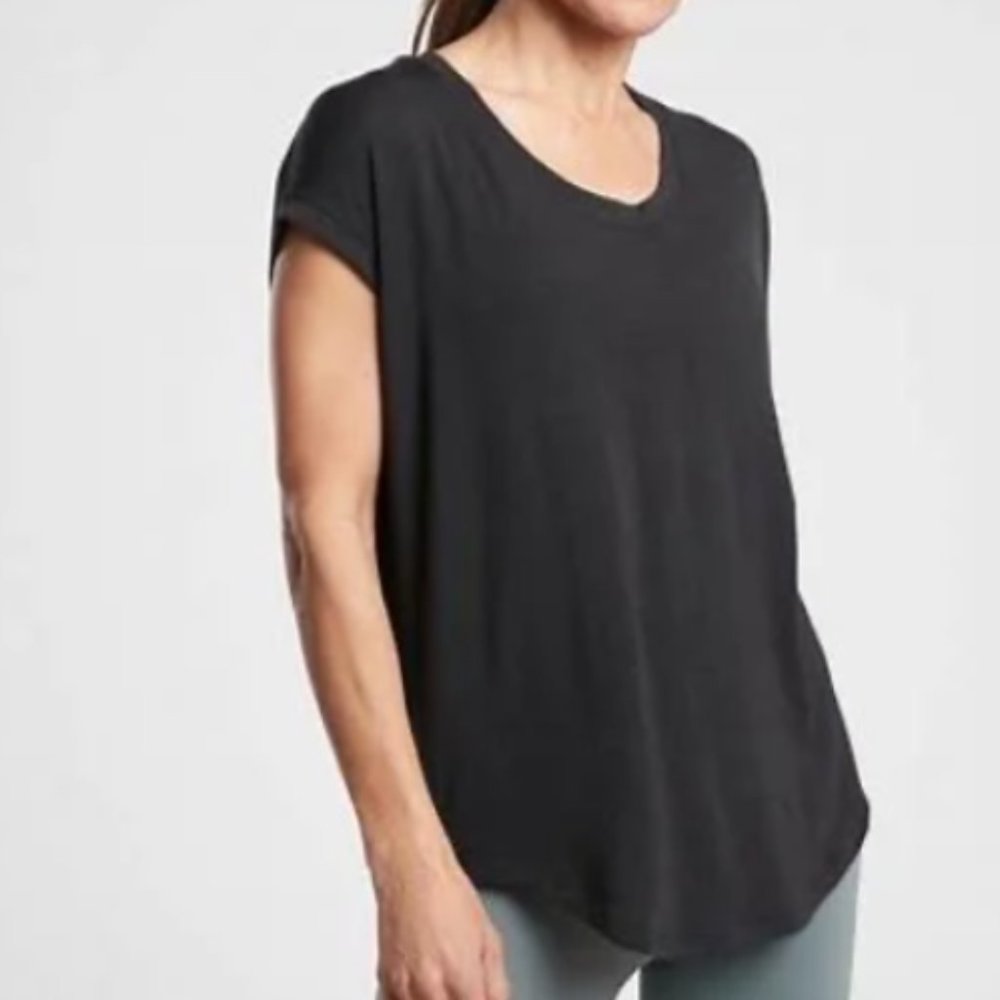 Black Athleta Cloudlight Stratus Tee XS